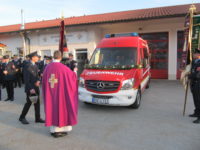 Neues Feuerwehrauto wurde gesegnet