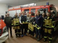 Neuer Schutzanzug offiziell übergeben